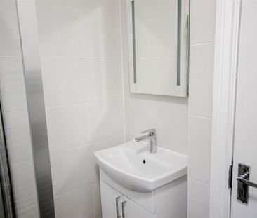 2 bedroom maisonette to rent - Photo 1