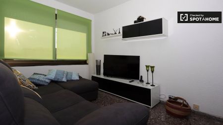 barcelona, Catalonia 08026 - Photo 4