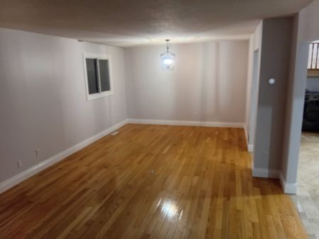 For Lease - 197 Browning Trail Unit# Upper Unit, Barrie, Ontario - Photo 2