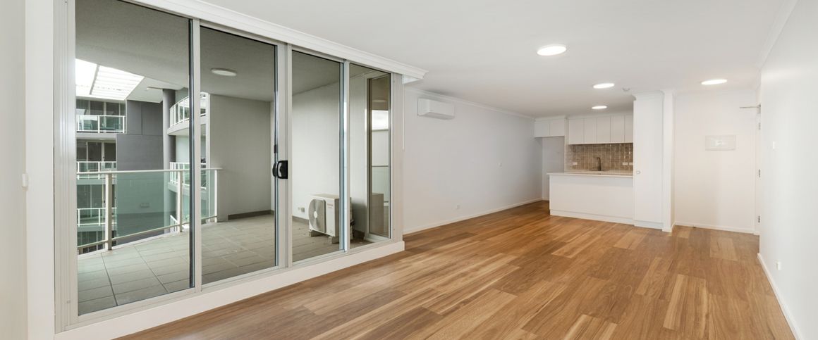 Inner City Living at Its Best � Stylish Cento Apartment! - Photo 1