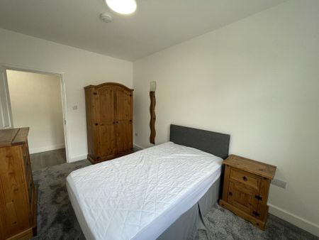 3 bedroom house share to rent - Photo 4