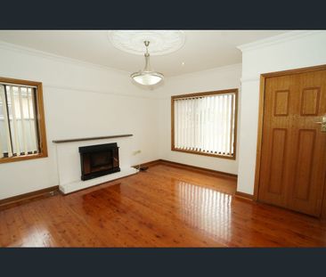 31 Goonaroi Street, Villawood, NSW 2163 - Photo 1