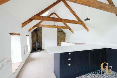 2 bedroom terraced house to rent - Photo 2