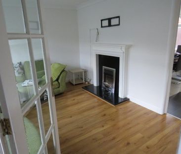 44 Hollymount, Belfast, BT10 0GN - Photo 2