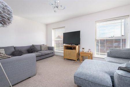 3 bedroom terraced house to rent - Photo 4