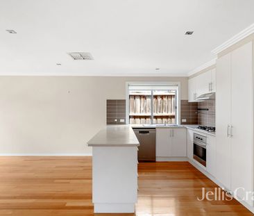 24 Tallis Grove, Doreen, Vic 3754 - Photo 5