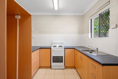 4/18 Kitchener Road - Photo 2