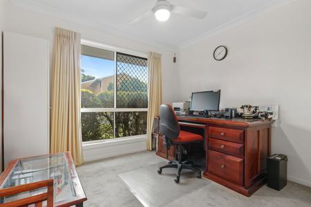 Low-Maintenance Living with Modern Comforts in a Prime Location! - Photo 5