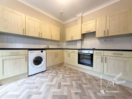 Town Pier, Gravesend - Photo 4