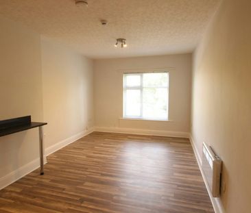 Flat to rent on - Photo 4