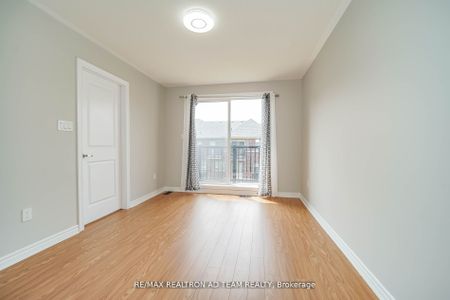 For Lease - 13 Hallmark Way, Whitby, Ontario - Photo 5