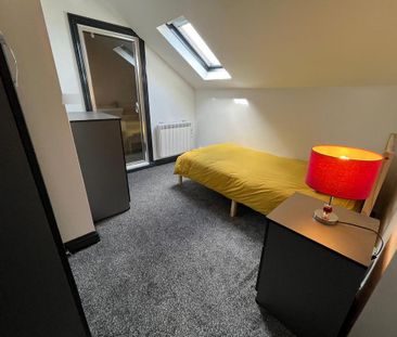4 bedroom terraced house to rent - Photo 3