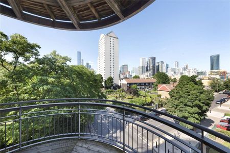 New Atlas on Westferry Road has an array of amenities, parks and bus routes into the City, in addition to being walkable to Canary Wharf Central. - Photo 5