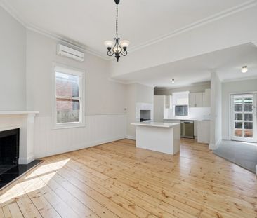 Charming Fully Renovated Californian Bungalow - Photo 2