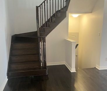 For Lease - 20 Ridgehaven Court Unit# Upper, Brampton, Ontario - Photo 4