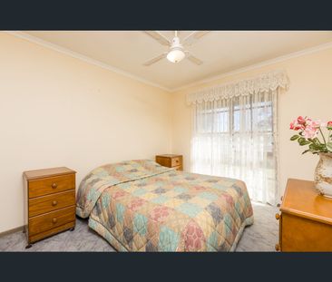 10 Le Pedeleure Avenue, Mildura, Vic 3500 - Photo 5
