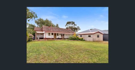 ✨ Neat 3-Bedroom Home with Ample Parking – Prime Elizabeth East Location - Photo 5