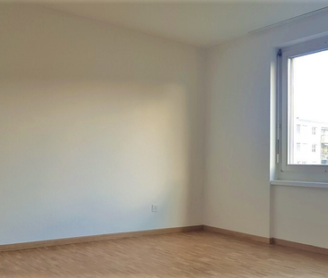 HELLE UND GERÄUMIGE WOHNUNG SUCHT NEUEN MIETER! - Photo 5