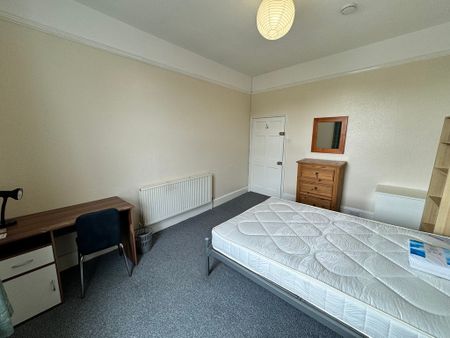 Monkgate, The Groves - P10980 - Photo 3