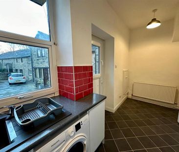 2 bedroom end of terrace house to rent - Photo 6