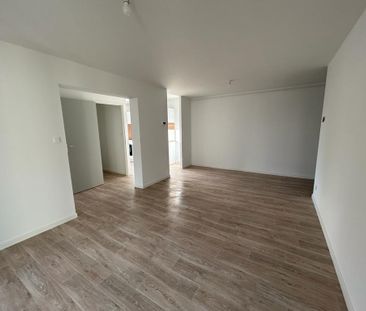 Location Appartement 2 pièces 50m² ROANNE 42300 - Photo 2