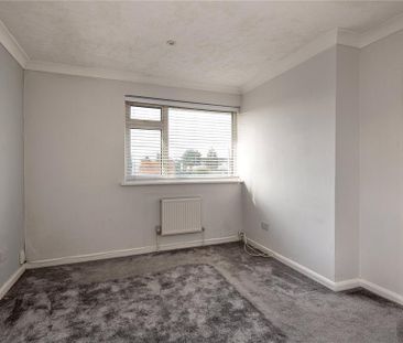 3 bedroom end of terrace house to rent - Photo 6