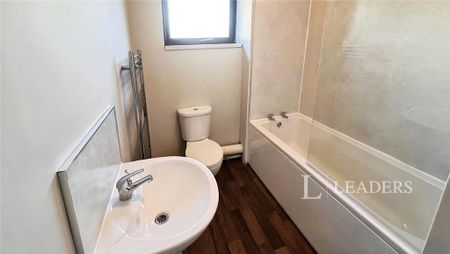 2 bedroom terraced house to rent - Photo 4