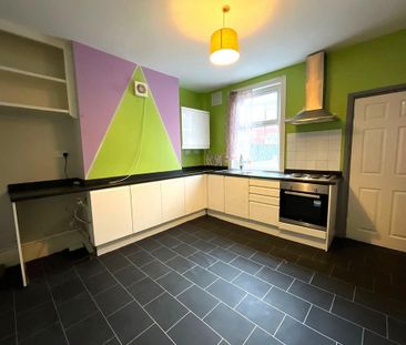 2 bedroom terraced house to rent - Photo 3