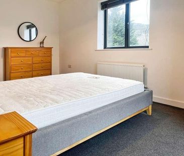 Sir Harry Secombe Court, Swansea, SA1 - Photo 5