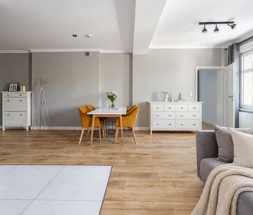 FILARECKA | 60 M² | ZREWITALIZOWANA WILLA MIEJSKA - Photo 1