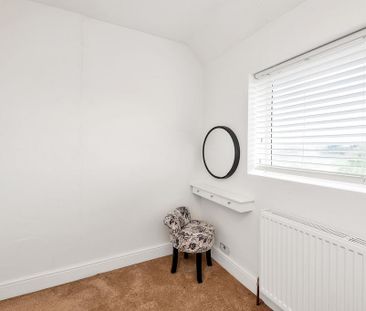 3 bedroom end of terrace house to rent - Photo 6