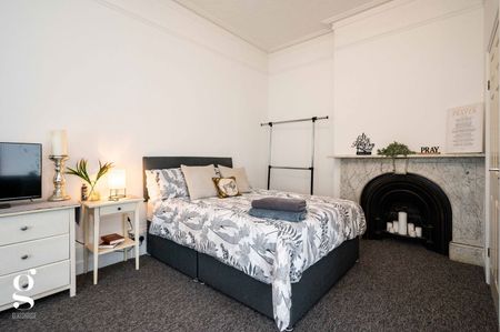 Large Ensuite Room in Shared House – Whitecross Road, Hereford - Photo 5