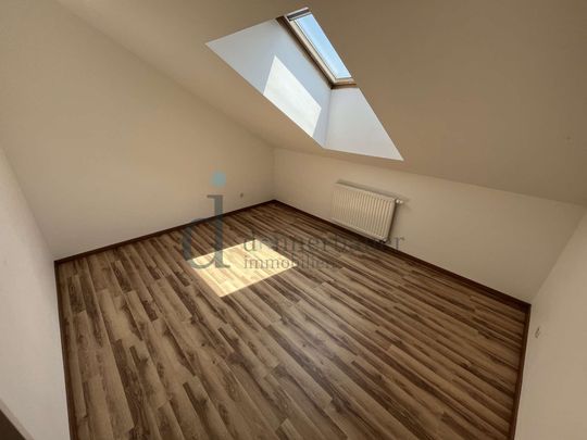 2-Zimmer-Dachgeschosswohnung, nähe Gänserndorf! - Photo 1