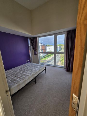 4 bedroom semi-detached house to rent - Photo 3