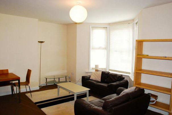 3 bedroom flat to rent - Photo 1