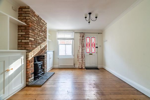 2 bedroom terraced house to rent - Photo 1