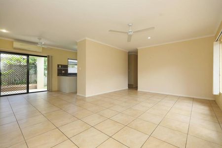 Freestanding 3 Bedroom Duplex - Double carport with Roller Door - Fenced Yard - Photo 5