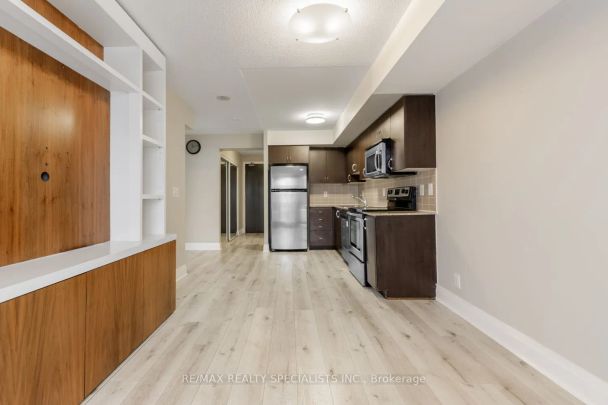 1 De Boers Drive #1505 - Photo 1