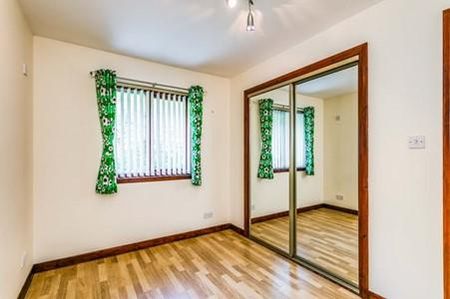 4 bedroom detached house to rent - Photo 4