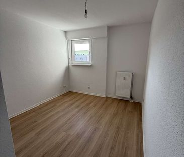 4-Zimmer-Wohnung mit Balkon, offener Küche, Gäste-WC - Foto 4