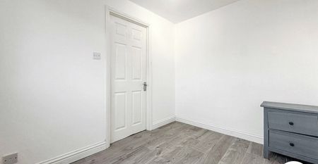 2 bedroom property to rent - Photo 3