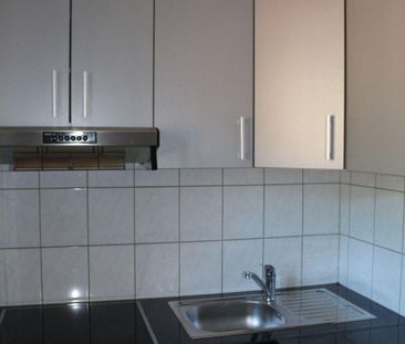 Rent a 3 rooms apartment in Tavannes - Foto 6