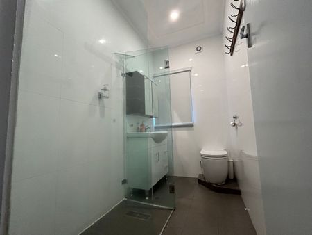 CONVIENENTLY LOCATED UNIT - Photo 4