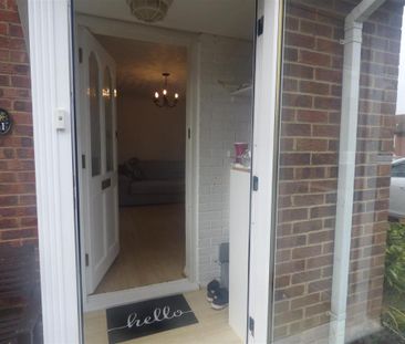 1 bedroom end of terrace house to rent - Photo 3