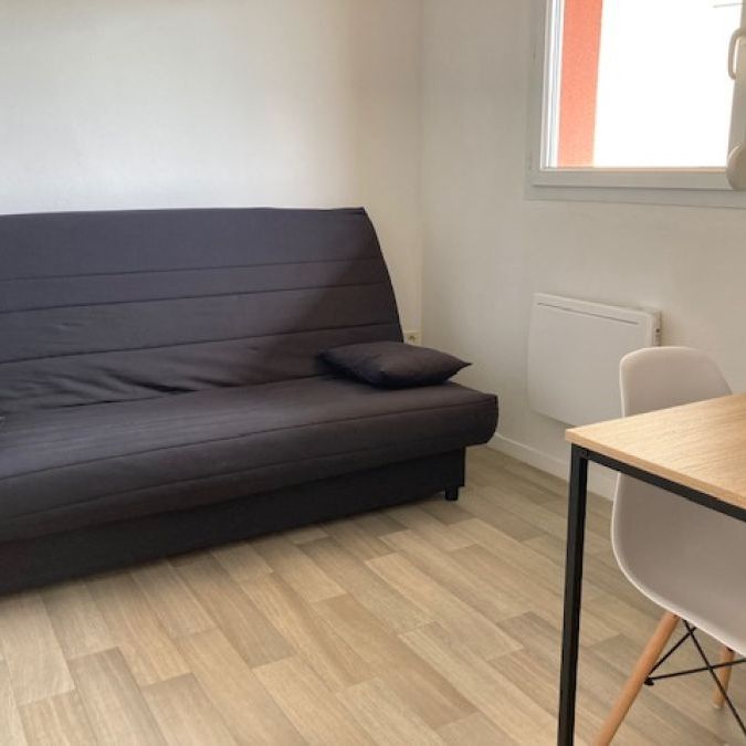 SUPERBE T2 BIS EN RESIDENCE SECURISEE AVEC GRAND BALCON ET PARKING - Photo 1