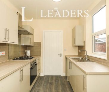3 bedroom terraced house to rent - Photo 3
