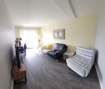 3 1/2 électricité inclue 2254-3 pour Décembre - Photo 3