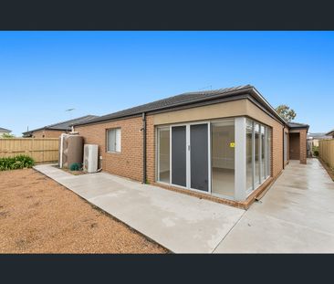 12 Davenport Drive, Williams Landing, Vic 3027 - Photo 5