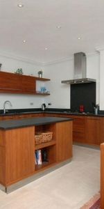 4 bedroom flat to rent - Photo 3