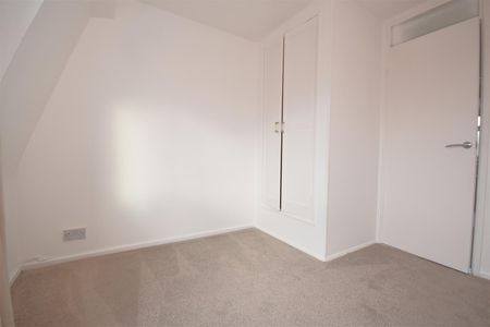 Arden Drive, Neston - Photo 3